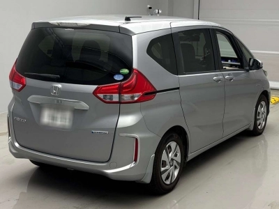 HONDA FREED HYBRID