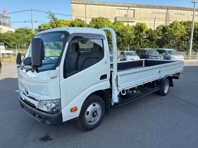 TOYOTA DYNA TRUCK