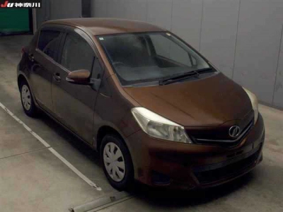 TOYOTA VITZ