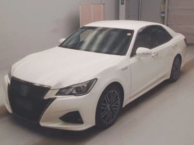 TOYOTA CROWN HYBRID