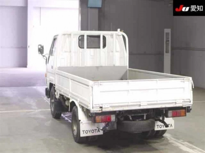 TOYOTA DYNA TRUCK