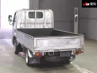 TOYOTA DYNA TRUCK