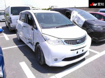 SUBARU TREZIA