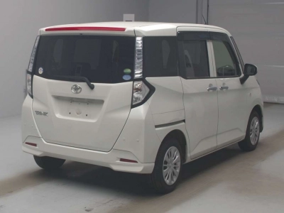 TOYOTA TANK