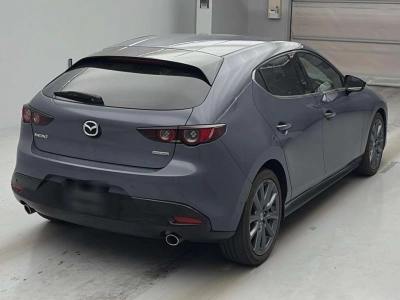 MAZDA MAZDA3 FASTBACK