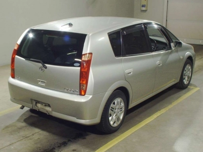 TOYOTA OPA