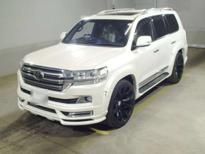 TOYOTA LAND CRUISER