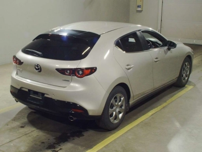 MAZDA MAZDA3 FASTBACK