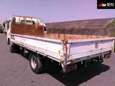 TOYOTA DYNA TRUCK