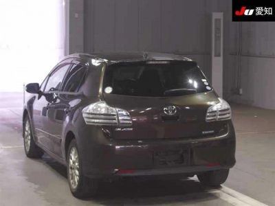 TOYOTA BLADE