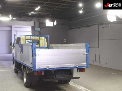 TOYOTA DYNA TRUCK
