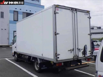 TOYOTA DYNA