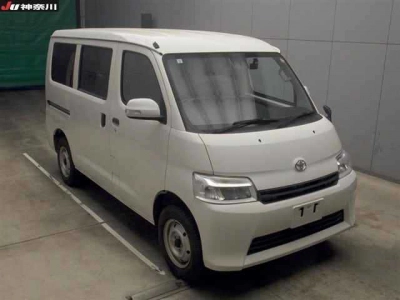 TOYOTA TOWN ACE VAN