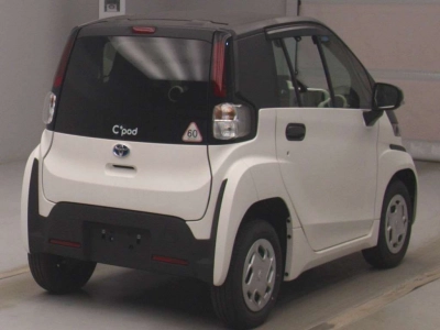 TOYOTA C+POD