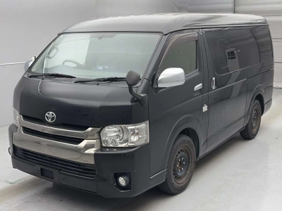 TOYOTA REGIUS VAN