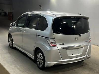 HONDA FREED HYBRID