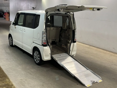 HONDA N BOX +