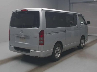 TOYOTA REGIUS VAN