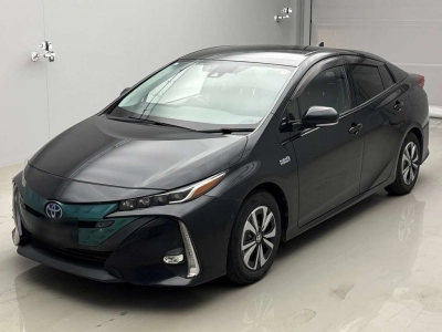 TOYOTA PRIUS PHV