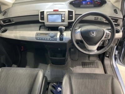 HONDA FREED HYBRID