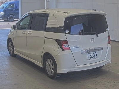 HONDA FREED SPIKE