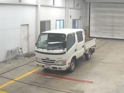 TOYOTA DYNA