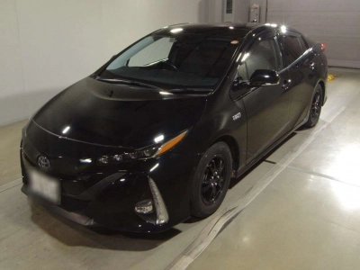 TOYOTA PRIUS PHV