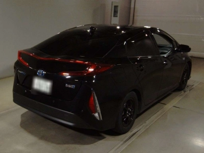 TOYOTA PRIUS PHV