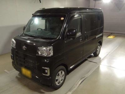 TOYOTA PIXIS VAN
