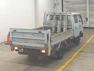 TOYOTA DYNA
