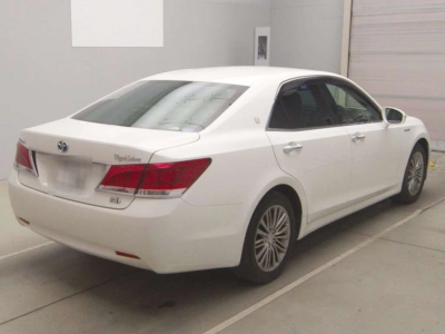 TOYOTA CROWN HYBRID