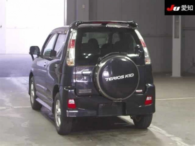 DAIHATSU TERIOS KID