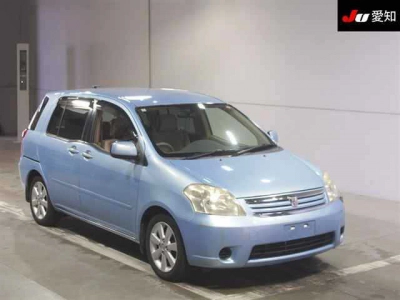 TOYOTA RAUM