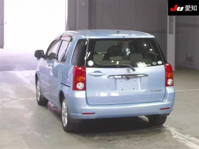 TOYOTA RAUM