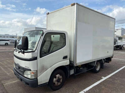 TOYOTA DYNA TRUCK