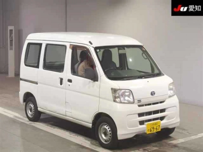 TOYOTA PIXIS VAN