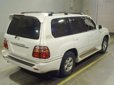 TOYOTA LAND CRUISER 100