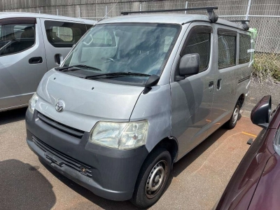 TOYOTA LITE ACE VAN