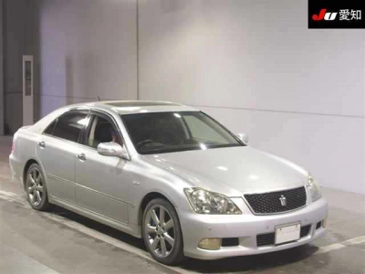 TOYOTA CROWN ATHLETE