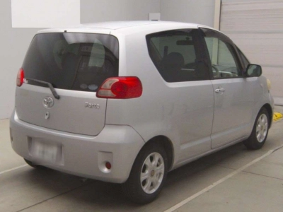 TOYOTA PORTE