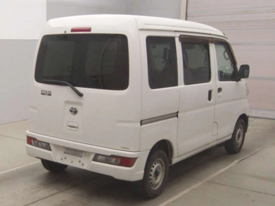 TOYOTA PIXIS VAN
