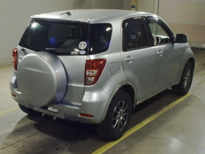 TOYOTA RUSH