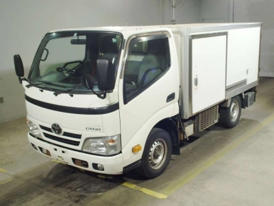 TOYOTA DYNA TRUCK