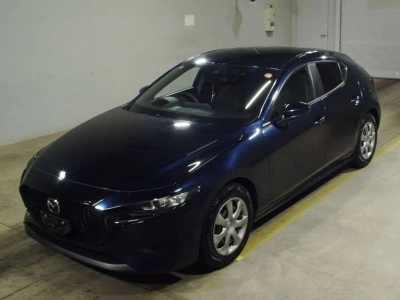 MAZDA MAZDA3 FASTBACK
