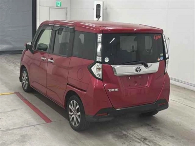 TOYOTA TANK
