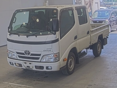 TOYOTA DYNA