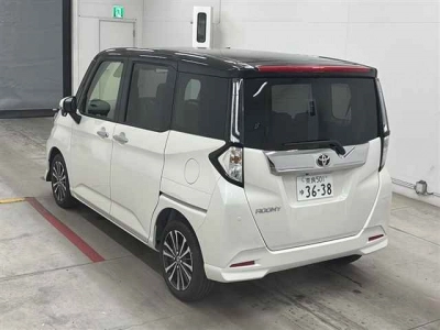 TOYOTA TANK