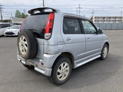 DAIHATSU TERIOS KID