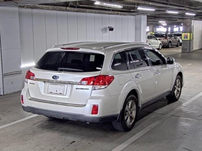 SUBARU OUTBACK
