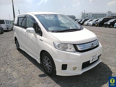 HONDA FREED SPIKE
